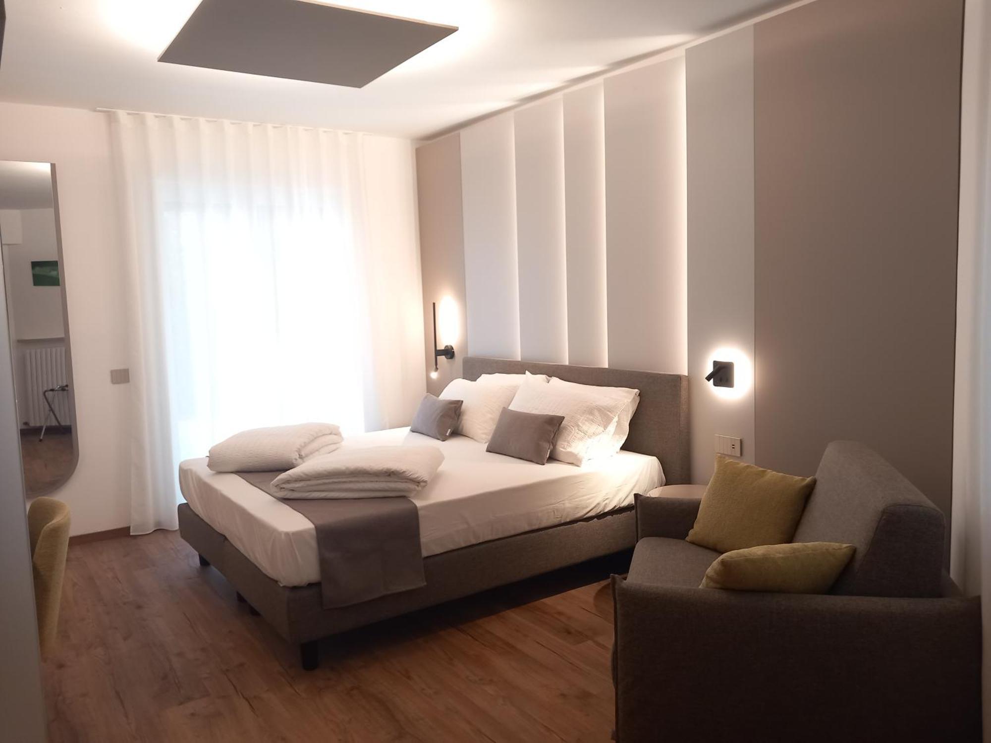 Hotel Pace 브렌조네 술 가르다 외부 사진