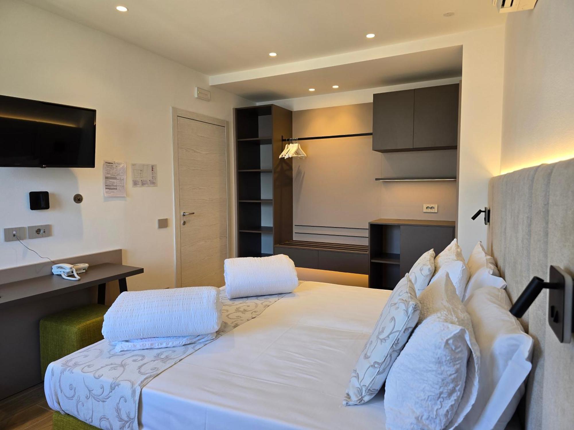 Hotel Pace 브렌조네 술 가르다 외부 사진